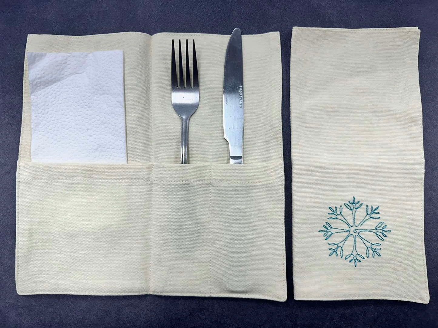 Салфетници за прибори със снежинка